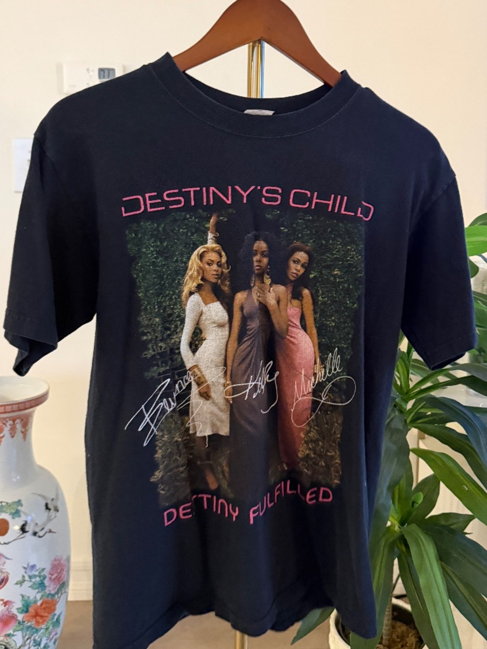 Destiny's Child Destiny Fulfilled World Tour 2005 RARE Vntage Tee | Medium
